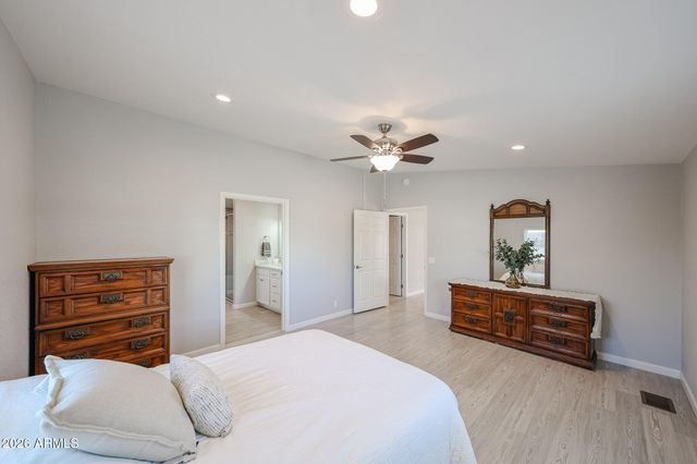 3901 E PINNACLE PEAK Road 275, Phoenix, AZ 85050