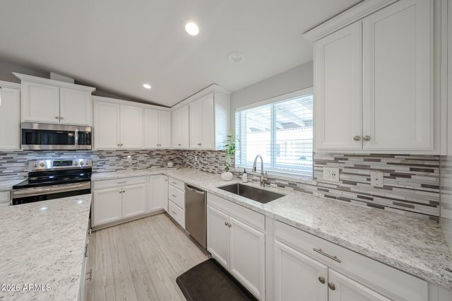 3901 E PINNACLE PEAK Road 275, Phoenix, AZ 85050