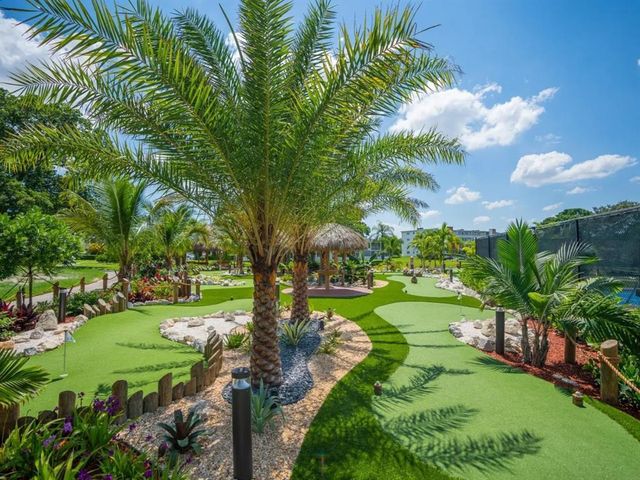 110 MARKHAM F 110, Deerfield Beach, FL 33442