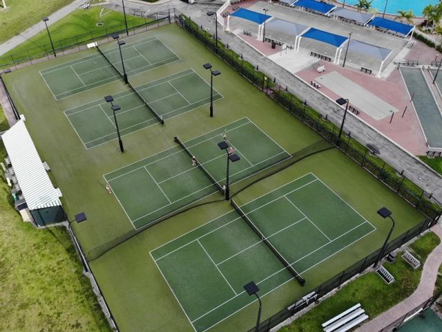 110 MARKHAM F 110, Deerfield Beach, FL 33442