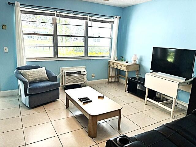 110 MARKHAM F 110, Deerfield Beach, FL 33442