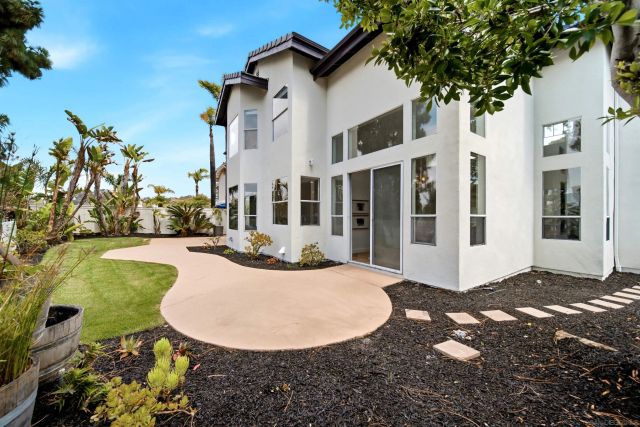 12797 Jordan Ridge Ct, San Diego, CA 92130