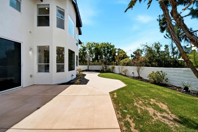 12797 Jordan Ridge Ct, San Diego, CA 92130