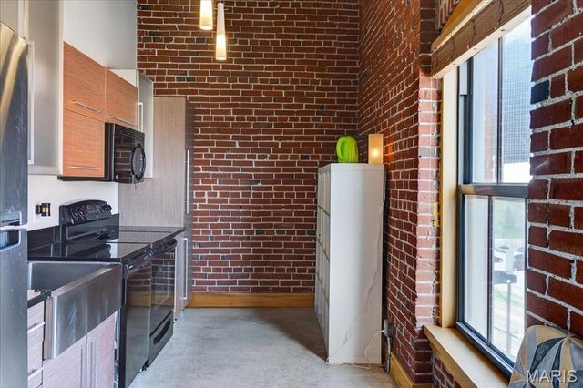 1004 Spruce Street 417, St Louis, MO 63102