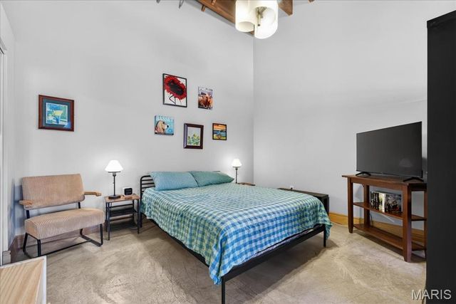 1004 Spruce Street 417, St Louis, MO 63102
