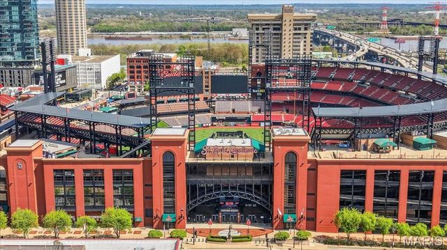 1004 Spruce Street 417, St Louis, MO 63102