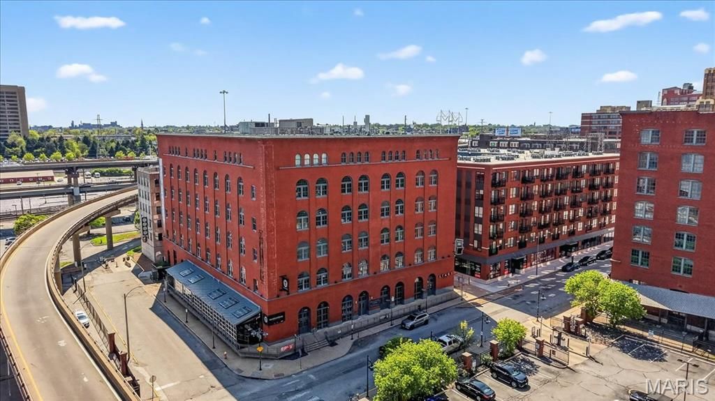 1004 Spruce Street 417, St Louis, MO 63102