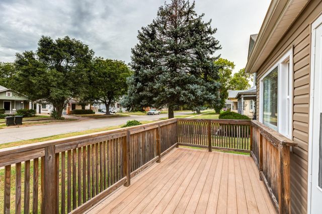 208 N Oakdale Ave, Salina, KS 67401