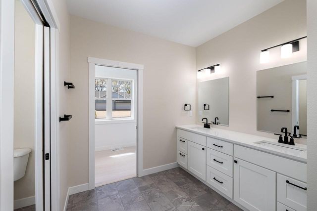 717 Tamarack TRAIL, Holmen, WI 54636