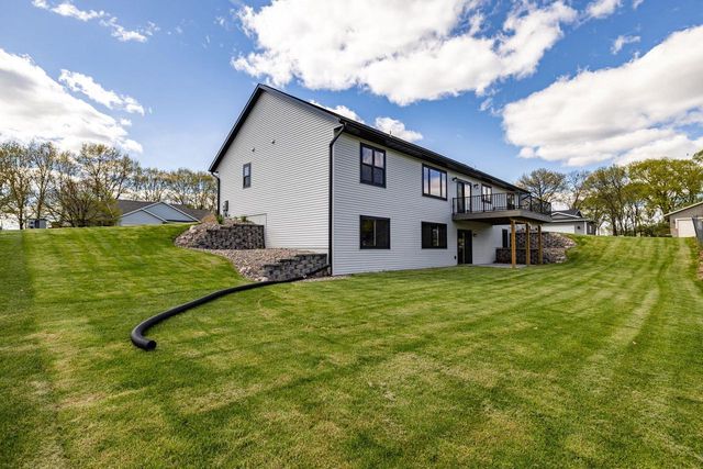 717 Tamarack TRAIL, Holmen, WI 54636
