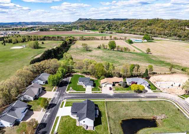 717 Tamarack TRAIL, Holmen, WI 54636