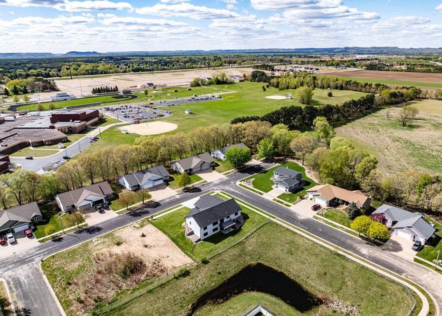 717 Tamarack TRAIL, Holmen, WI 54636