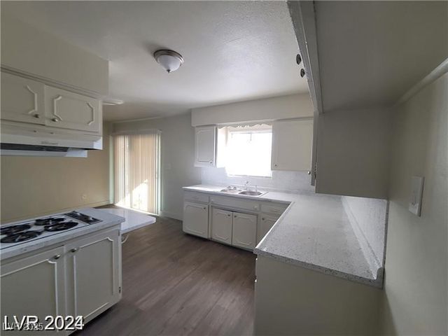 4321 El Conlon Avenue, Las Vegas, NV 89102