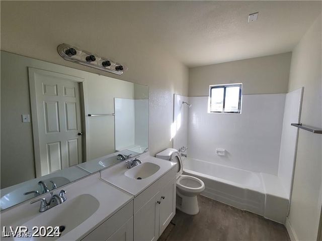 4321 El Conlon Avenue, Las Vegas, NV 89102