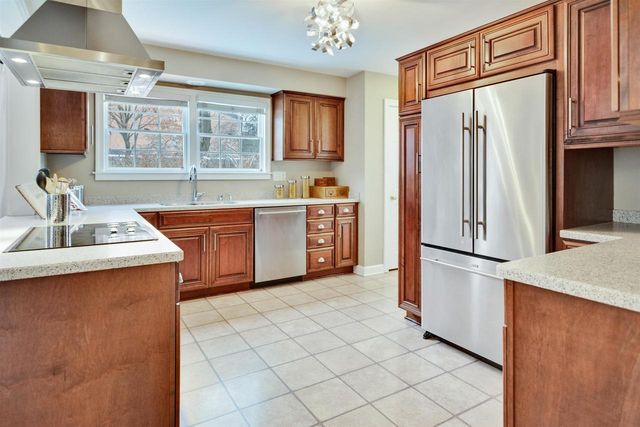 3930 Nakoma Road, Madison, WI 53711