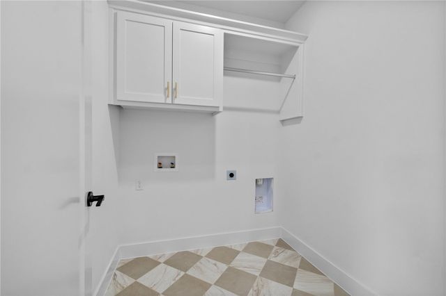 471 Silverview Avenue, Centerton, AR 72719