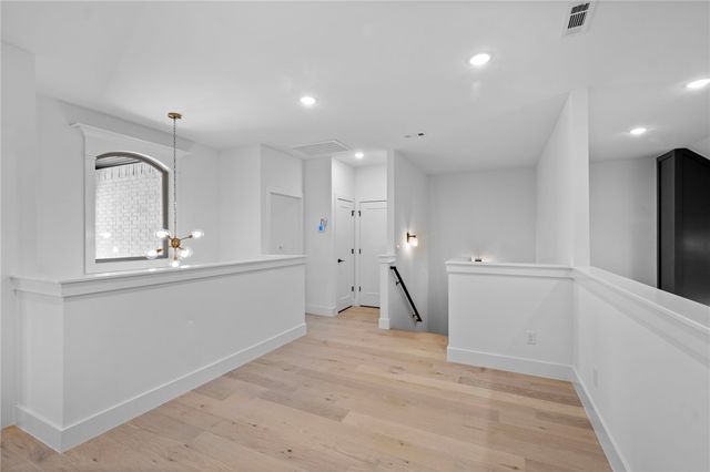 471 Silverview Avenue, Centerton, AR 72719