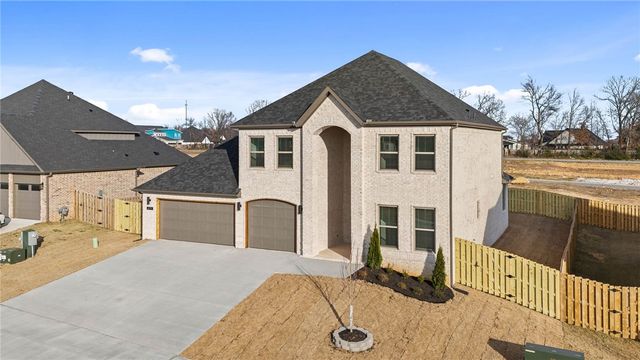 471 Silverview Avenue, Centerton, AR 72719