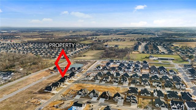 471 Silverview Avenue, Centerton, AR 72719