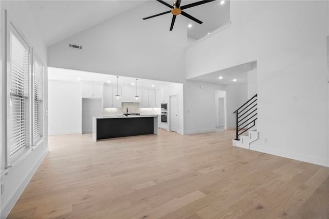 471 Silverview Avenue, Centerton, AR 72719