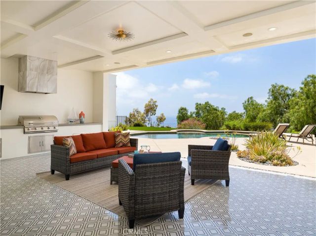 32009 Cape Point Drive, Rancho Palos Verdes, CA 90275