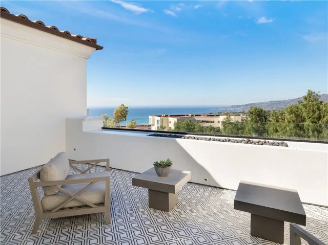 32009 Cape Point Drive, Rancho Palos Verdes, CA 90275