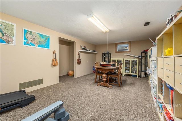 2711 N Mckinney St, Boise, ID 83704