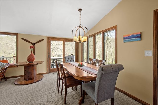 201 Hemlock Dr, Peters Twp, PA 15317
