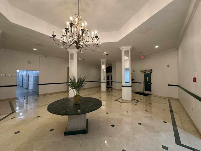 1301 NE Miami Gardens Dr 425W, Miami, FL 33179