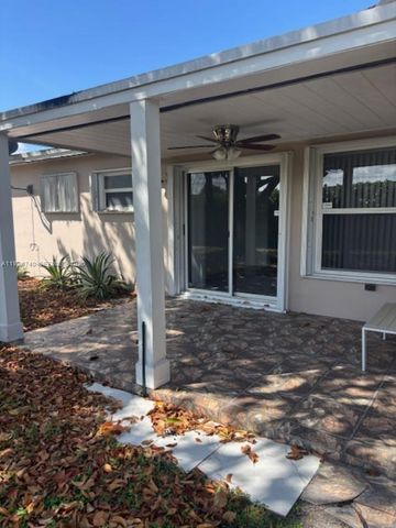 5215 SW 128th Ave, Miami, FL 33175