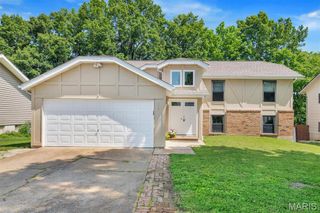 363 Windyoak Drive, Ballwin, MO 63021