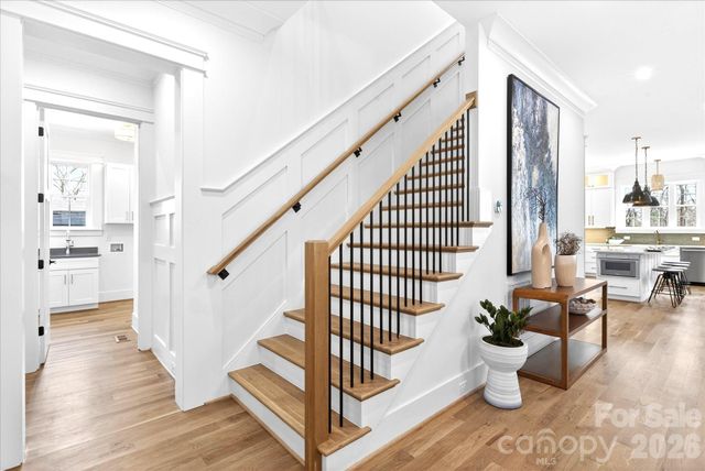 1718 Seifert Circle, Charlotte, NC 28205