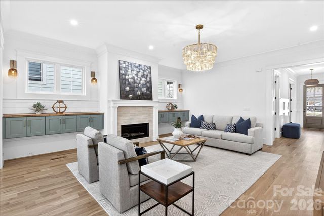 1718 Seifert Circle, Charlotte, NC 28205