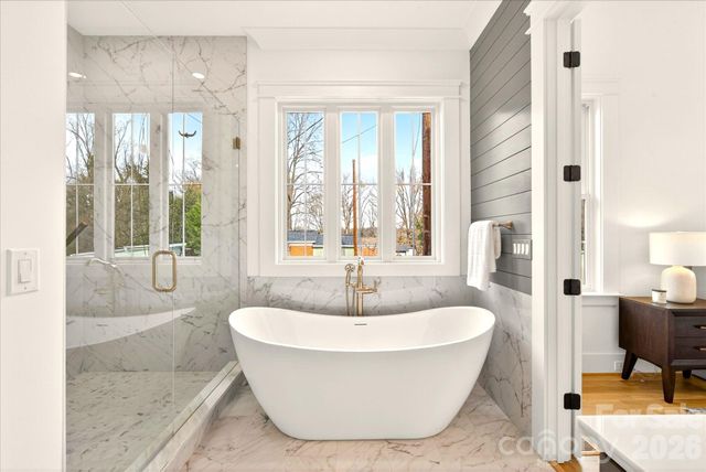 1718 Seifert Circle, Charlotte, NC 28205