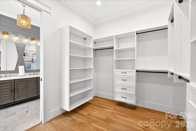 1718 Seifert Circle, Charlotte, NC 28205