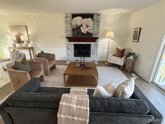 12331 Woodline Drive, St Louis, MO 63141