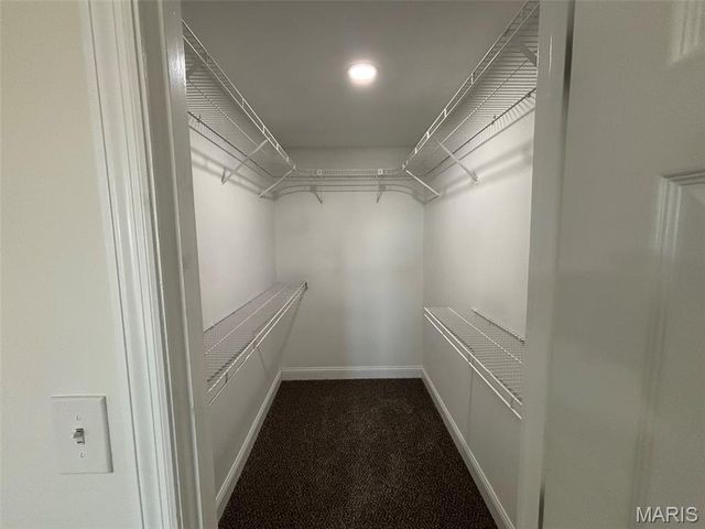 12331 Woodline Drive, St Louis, MO 63141