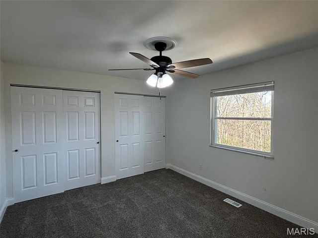 12331 Woodline Drive, St Louis, MO 63141