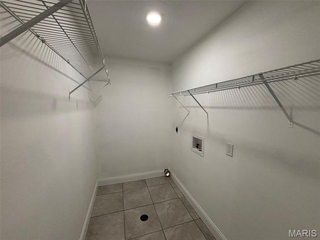 12331 Woodline Drive, St Louis, MO 63141