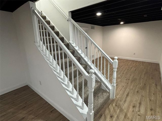 12331 Woodline Drive, St Louis, MO 63141