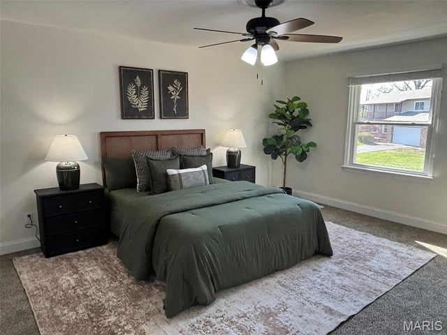 12331 Woodline Drive, St Louis, MO 63141