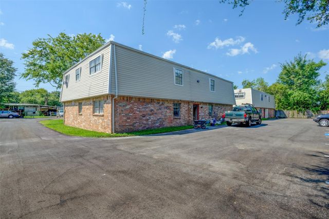 523 Spring Drive 4, Pasadena, TX 77504