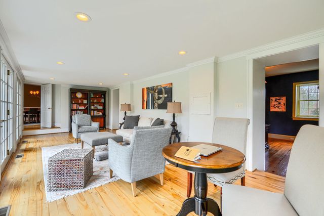 2415 OLD BOSLEY RD, Lutherville Timonium, MD 21093