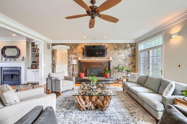 2415 OLD BOSLEY RD, Lutherville Timonium, MD 21093