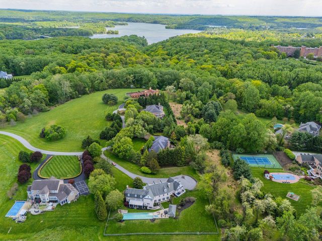 2415 OLD BOSLEY RD, Lutherville Timonium, MD 21093