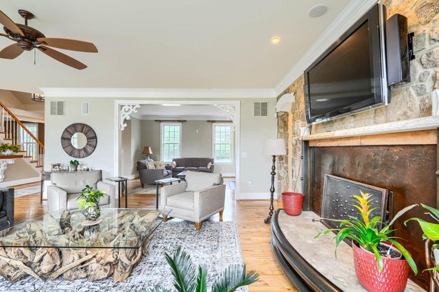 2415 OLD BOSLEY RD, Lutherville Timonium, MD 21093