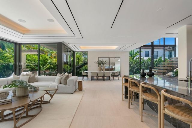 3045 N Bay Road, Miami Beach, FL 33140