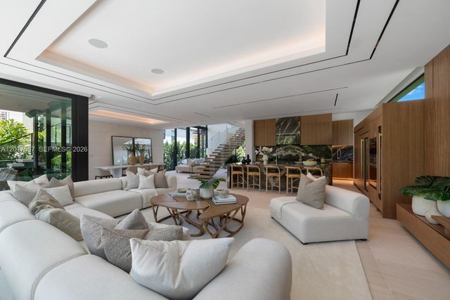 3045 N Bay Road, Miami Beach, FL 33140