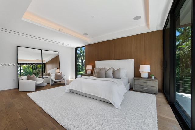 3045 N Bay Road, Miami Beach, FL 33140