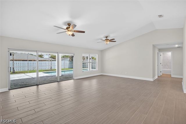 505 SW 25th LN, Cape Coral, FL 33914